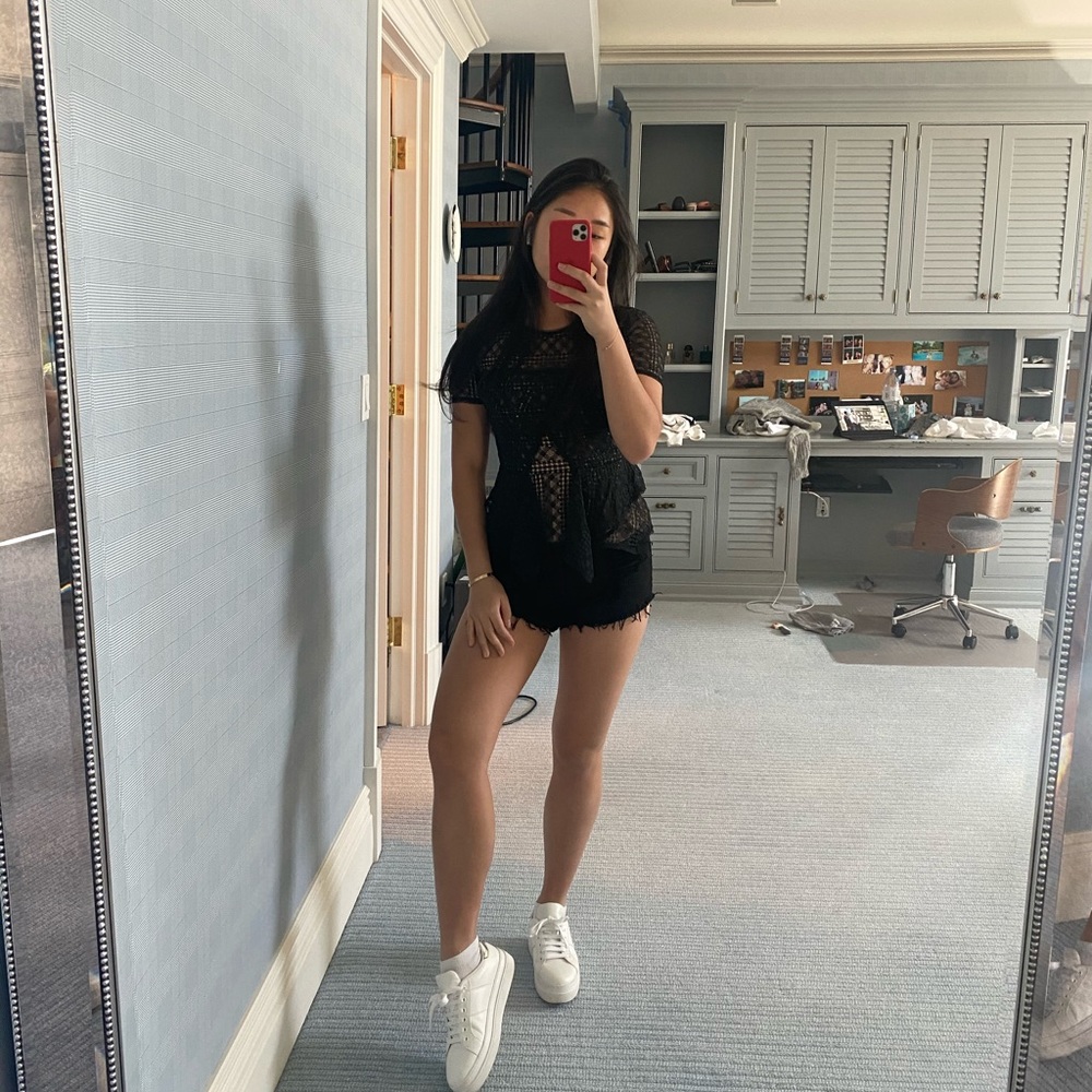 Bcbg Maxazria lace top size small